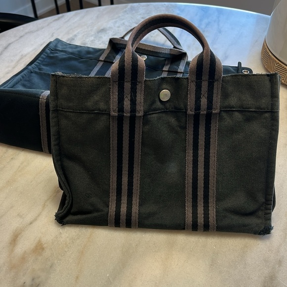 Hermès Large & mini Fourre Tout Tote in Black & Grey - Picture 9 of 14